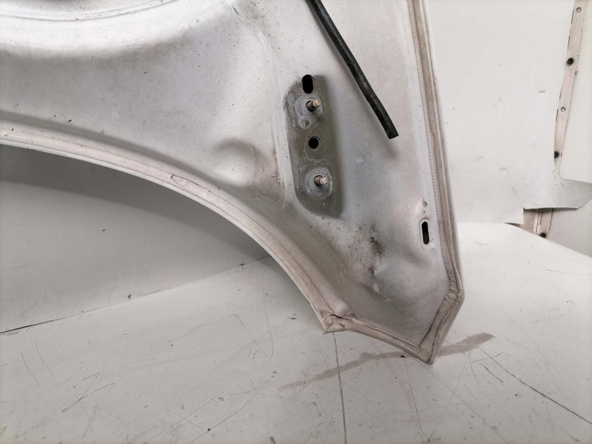 Ford Fiesta 2AJ original Motorhaube Frost Wei&szlig; Bj.2011